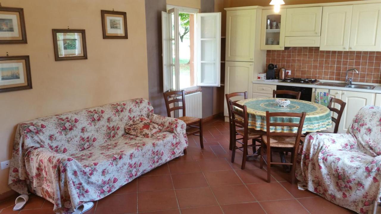 Villa Il Fienile Del Colle à Pescia Extérieur photo